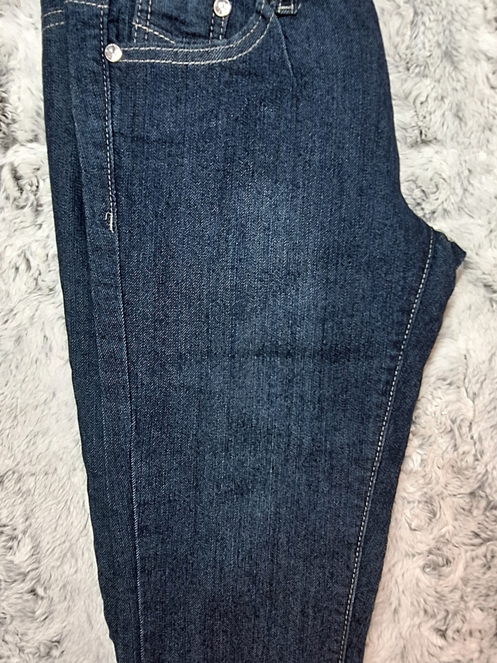 D&P Dark Wash Cuffed Jeans with Glam Crystal Back Pockets Sz 3 - Picture 4 of 8